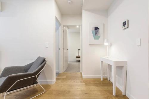 Executive Comfort Living Near La Trobe & RMIT Uni in 班杜拉