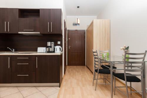 Regina Maris Piękny Apartament by Noclegi Renters - image 5