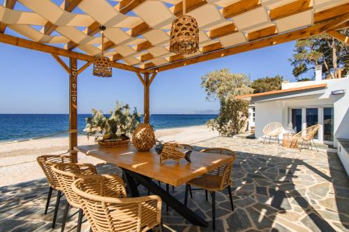 Villa Ammos Seaside in Kampos Skoureikon