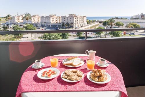 Pierre & Vacances Torredembarra Pierre & Vacances Torredembarra is conveniently located in the popular Torredembarra area. Featuring a complete list of amenities, guests will find their stay at the property a comfortable one. Family