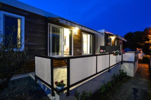 Viesnīcas āriene, Holiday Home Trend in Donji Zagon