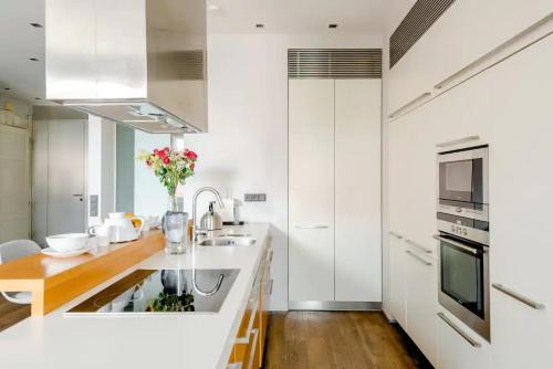 Designer Vinohrady Apartments - image 10