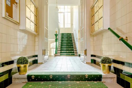 Designer Vinohrady Apartments - image 2