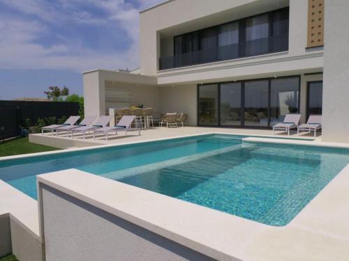 Villa Nikandra - A designer's dream - in Zrnovnica