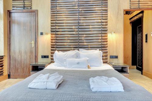 Superior Double Room image 1