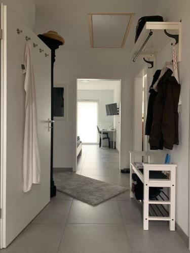 4 Zimmer im Neubau Bungalow, Garten, Grillen, bis 9 Personen 4 Zimmer im Neubau Bungalow, Garten, Grillen, bis 9 Personen