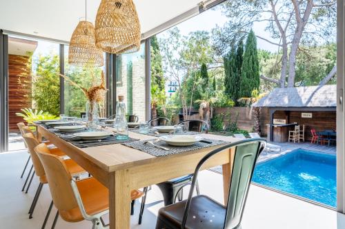 Facilities, Le plongeoir dans Montpellier in La Chamberte