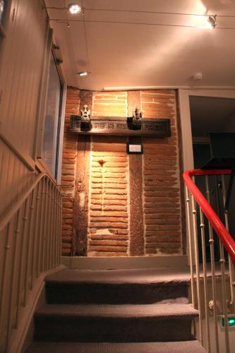 Létesítmények, Hotel des Arts near Garonne