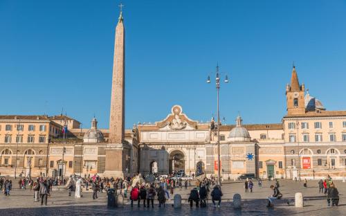 Martina a Piazza del Popolo