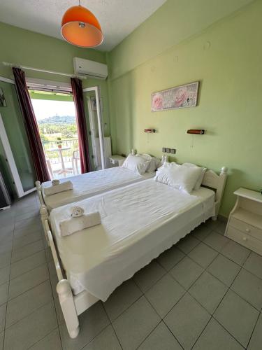 Telis apartments 4