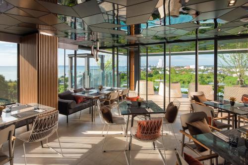 مطعم, Seaphere Pattaya Hotel in نا جومتيين