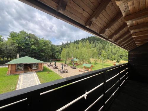 สภาพแวดล้อมโดยรอบ, Bucoville in ซูเซวิตา