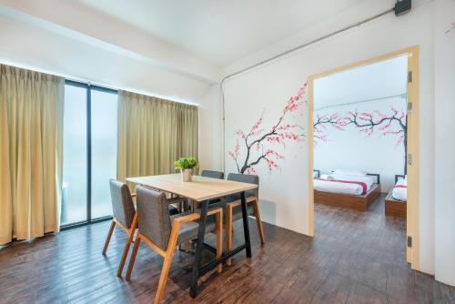 SHIN Hotel Nimman ChiangMai Room Type - Classic Quadruple Room