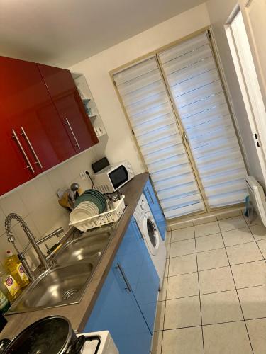 Chambre meublée cuisine à 20 minutes de Disneyland (Chambre meublee cuisine a 20 minutes de Disneyland) in ชอง ซู มาร์น