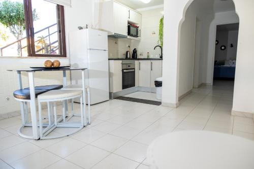 Bela Alexandra Guest House - image 8
