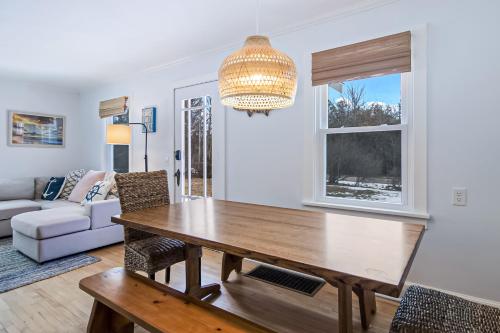 Cape Cottage in Suttons Bay, USA