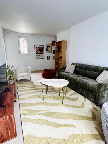 3 bedrooms, 4 beds