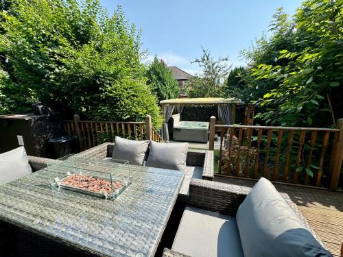 4 bedrooms, 6 beds