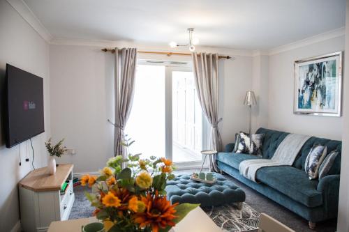 Stylish quaint home hosted by ESONGRACE Stays in Stoke-on-Trent - Perfect for Families - Contractors - Holiday makers - Emergency Housing - Professionals gîte à louer Stoke-on-Trent Mediumwave Transmitter