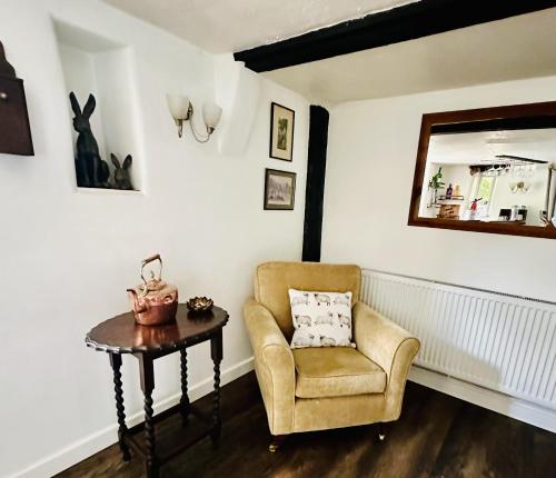 Devon 6-Bed Cottage with Country Views & Parking, Tiverton (foto 9)