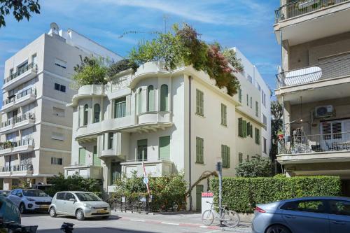Three-Bedroom Apartment image 2