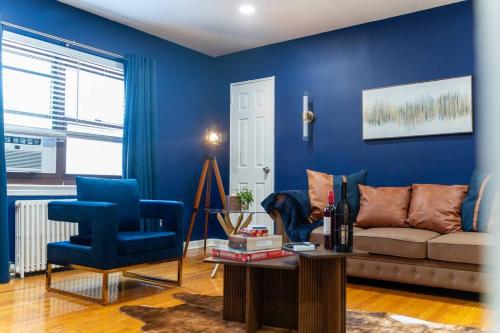 1BR DEEP Apts by American Dream, Sleeps 8 in แฮสบรอคไฮทส์ (NJ)