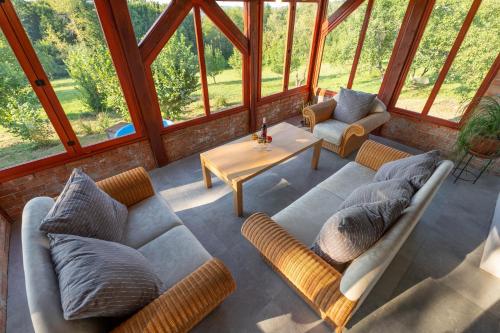 Pandangan, Holiday Home Anka in Gornji Budacki
