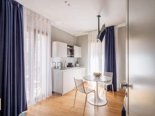 Apartment with Balcony image 2