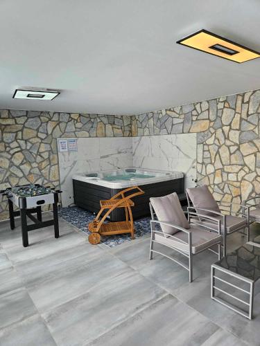 Pezsgőfürdő, Khalli apartman 4 stars with private pool and jacuzzi near Opatija in Rukavac