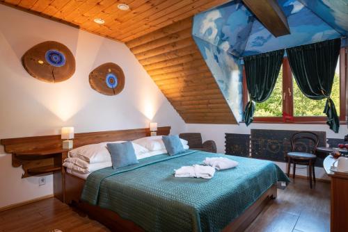 1 queen bed