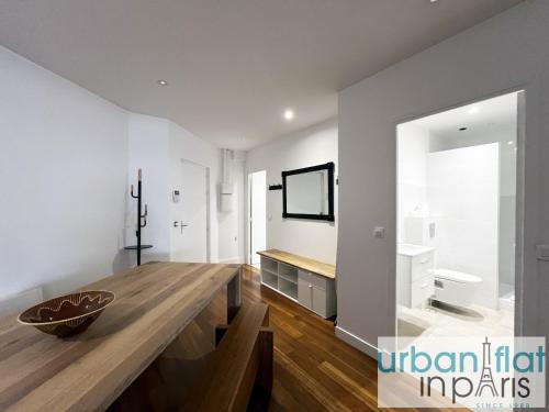 Urban Flat 168 - Spacious 1-Bedroom Apartment in Paris - image 14