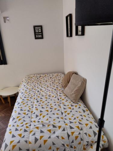 One-Bedroom Apartment image 7
