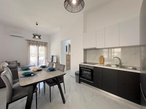 Monterey I1 54 sqm cozy apt in Paleo Faliro, Ateny (zdjęcie 2)