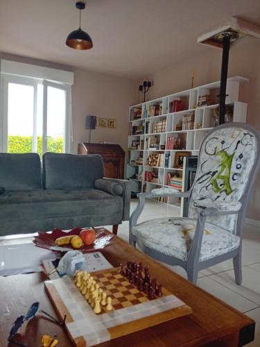 Charmilles a 2km plage in Flocques