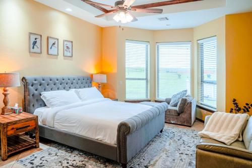 6BR Wanette Sleeps 14 Hot Tub Pool in Wanette