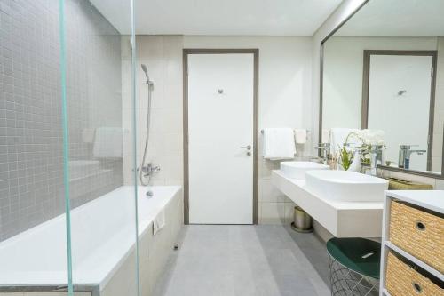 MD Luxurious 2 Bedroom Apartment 1 Residence Wasl Dubai Frame view, Dubaj (zdjęcie 2)