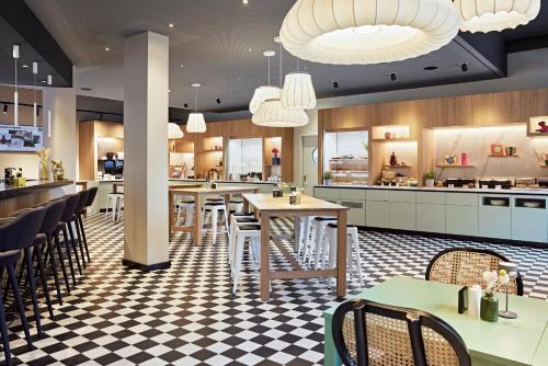 Food and beverages, LEGERE EXPRESS Leipzig in Leipzig