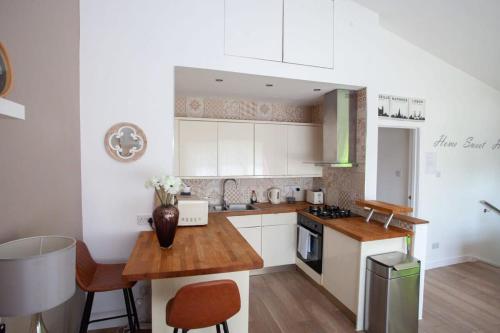 Mosspark Boulevard Exec Apartment ii - Free Parking, Glasgow (foto 10)