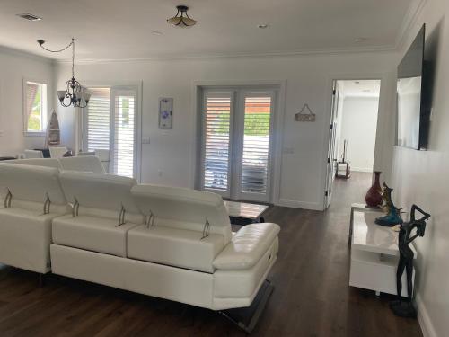 Paradise Pool House in Dania in Dania Beach, USA