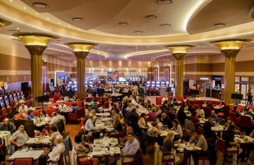Casino, Hotel y Casino Del Rio - General Roca in General Roca