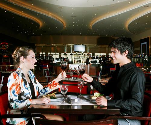 Restaurant, Hotel y Casino Del Rio - General Roca in General Roca