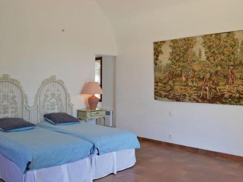 Peaceful spacious 3 bed Villa - image 11