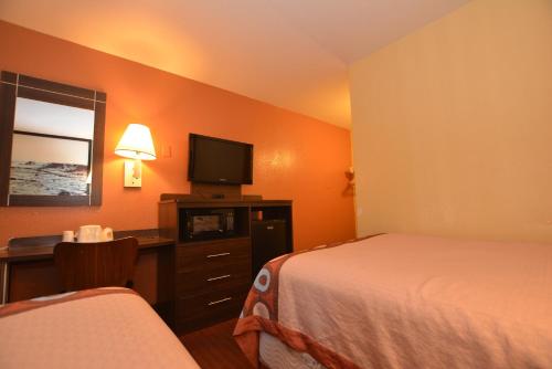 Super 8 by Wyndham Midwest City OK, Мидуэст-Сити (фото 9)