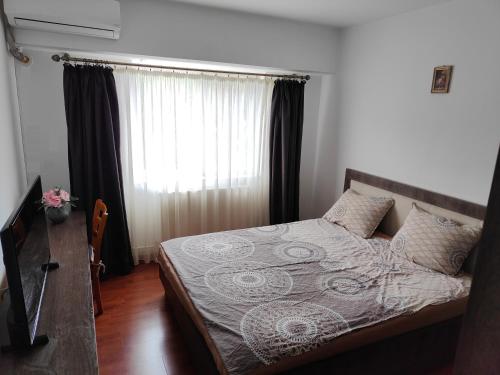 Mari's By The Sea Mari's By The Sea