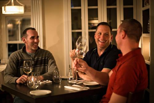 Crowne Pointe Historic Inn Adults Only