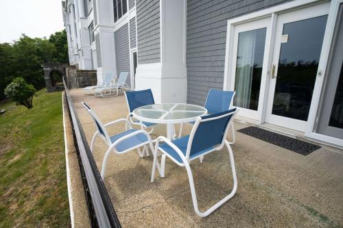 584151394 Bluenose Inn - Bar Harbor Hotel