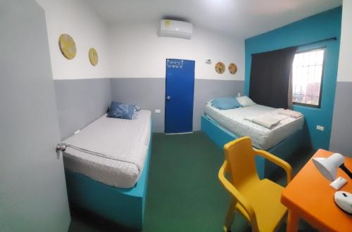 Hotelito La Aventura, AC private WC rooms near the old town, no tax in Torices