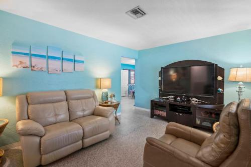 Faciliteiten, St. Pete Haven Private 3 Bedroom 1.5 Bath Home in Bay Pines