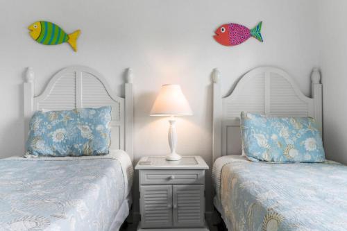 Bay Front Bahia Vista Condo 8-414 in Tierra Verde, USA