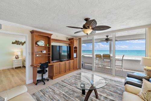 บริการและสิ่งอำนวยความสะดวก, Redington Towers 3F 2BD 2BA Beachfront in เรดดิงตัน ชอร์ส (FL)